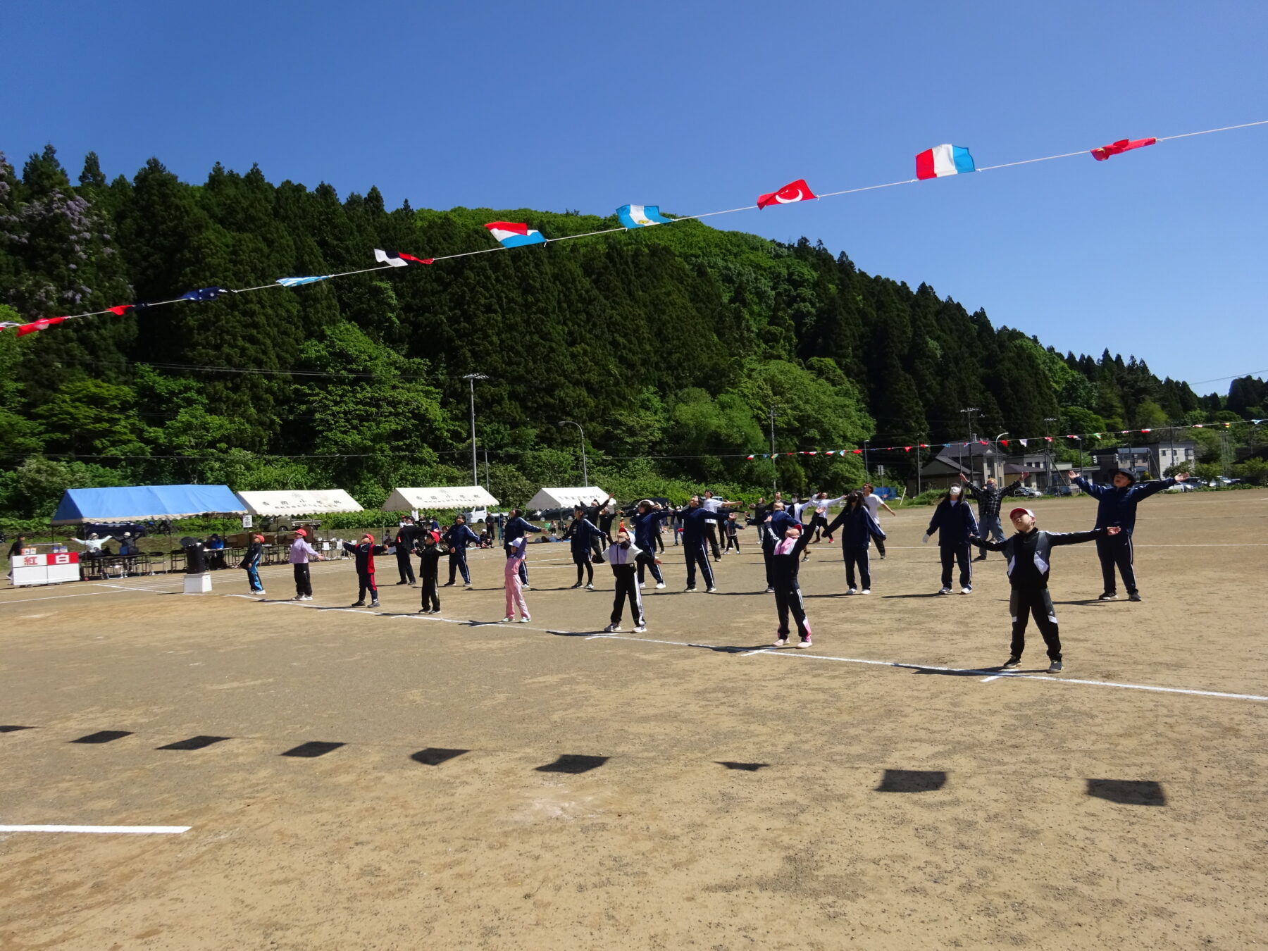 令和６年度　吉岡小大運動会① 4枚目写真