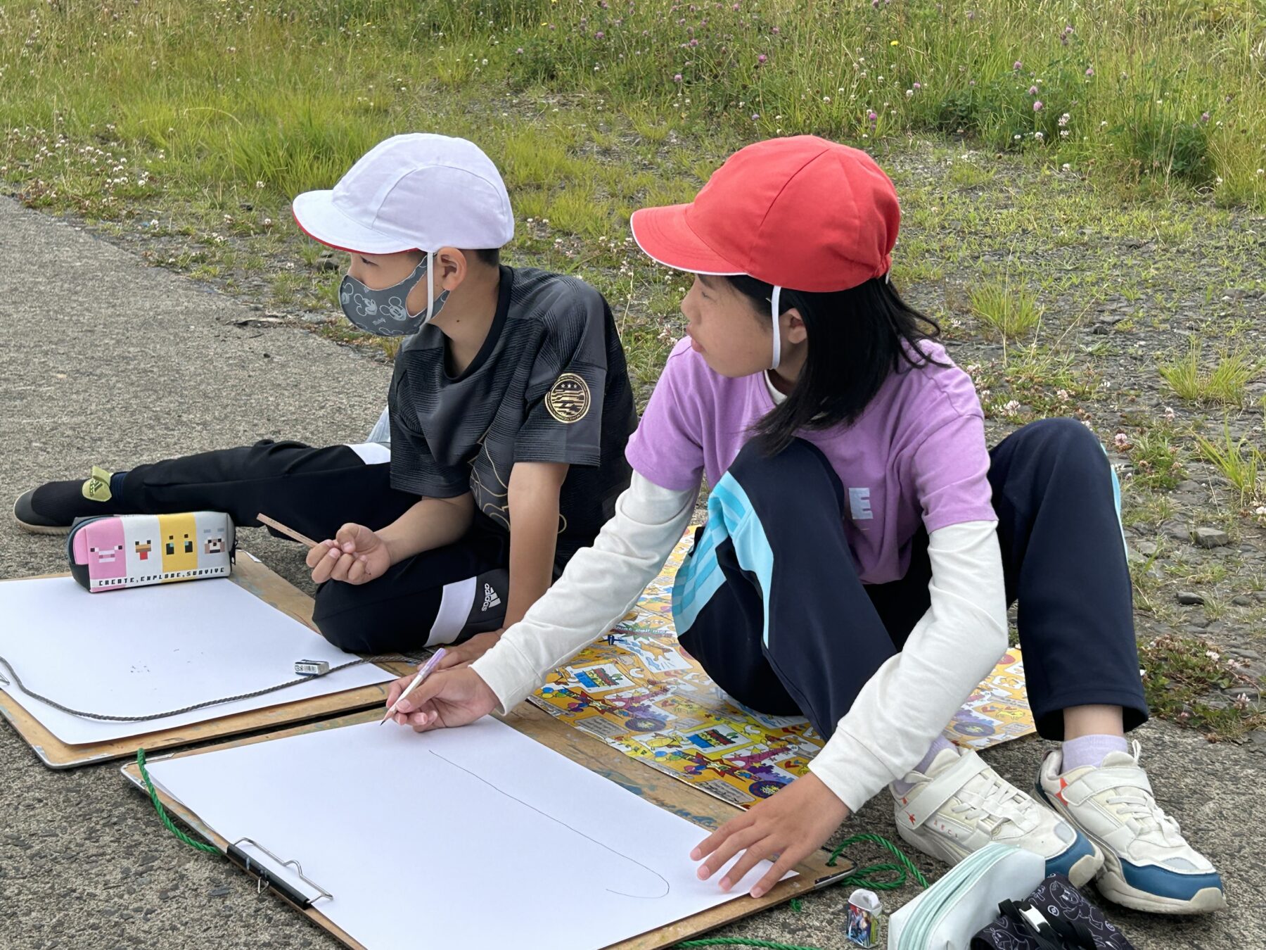 ５年生　写生会を行いました 4枚目写真