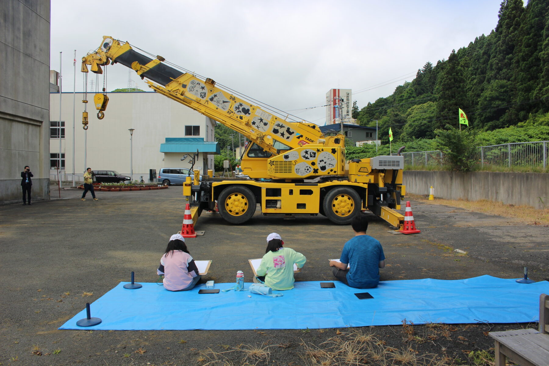 ３・４年生　写生会を行いました 5枚目写真