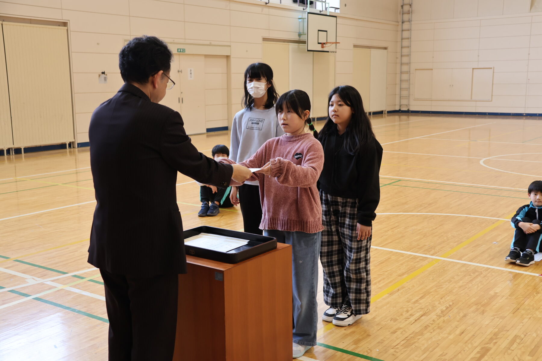 書初め大会表彰式 5枚目写真