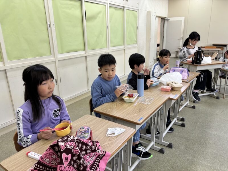 お弁当の日でした
