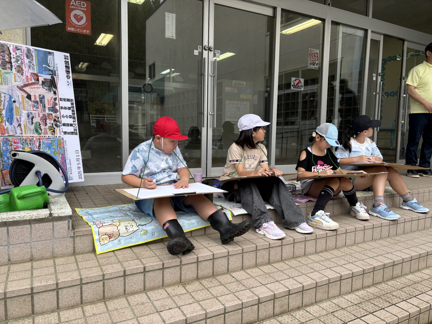 3・4年生　写生会 2枚目写真
