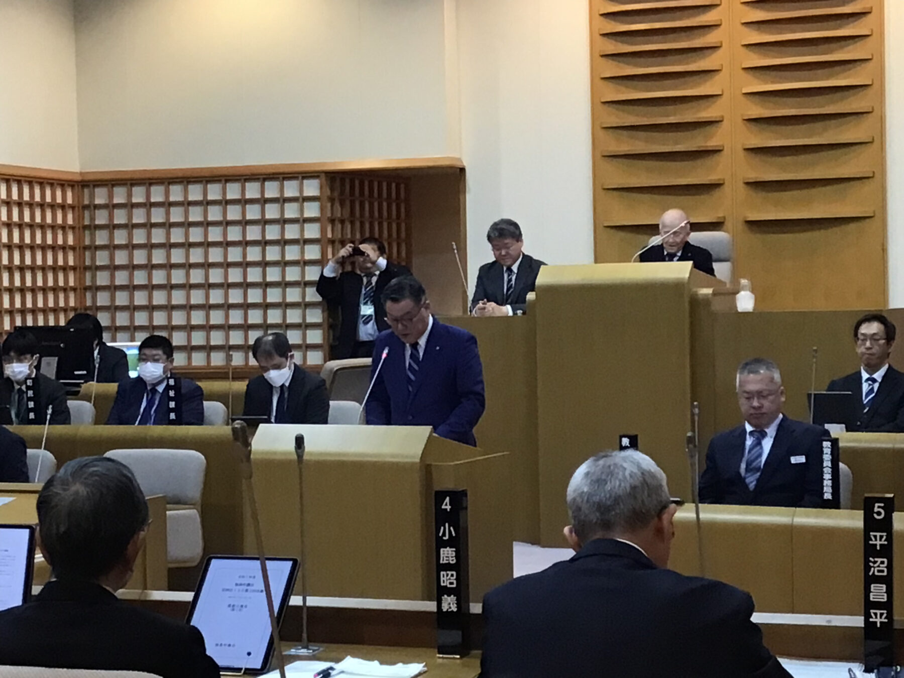 （５・６年）福島町議会の傍聴に行ってきました 2枚目写真