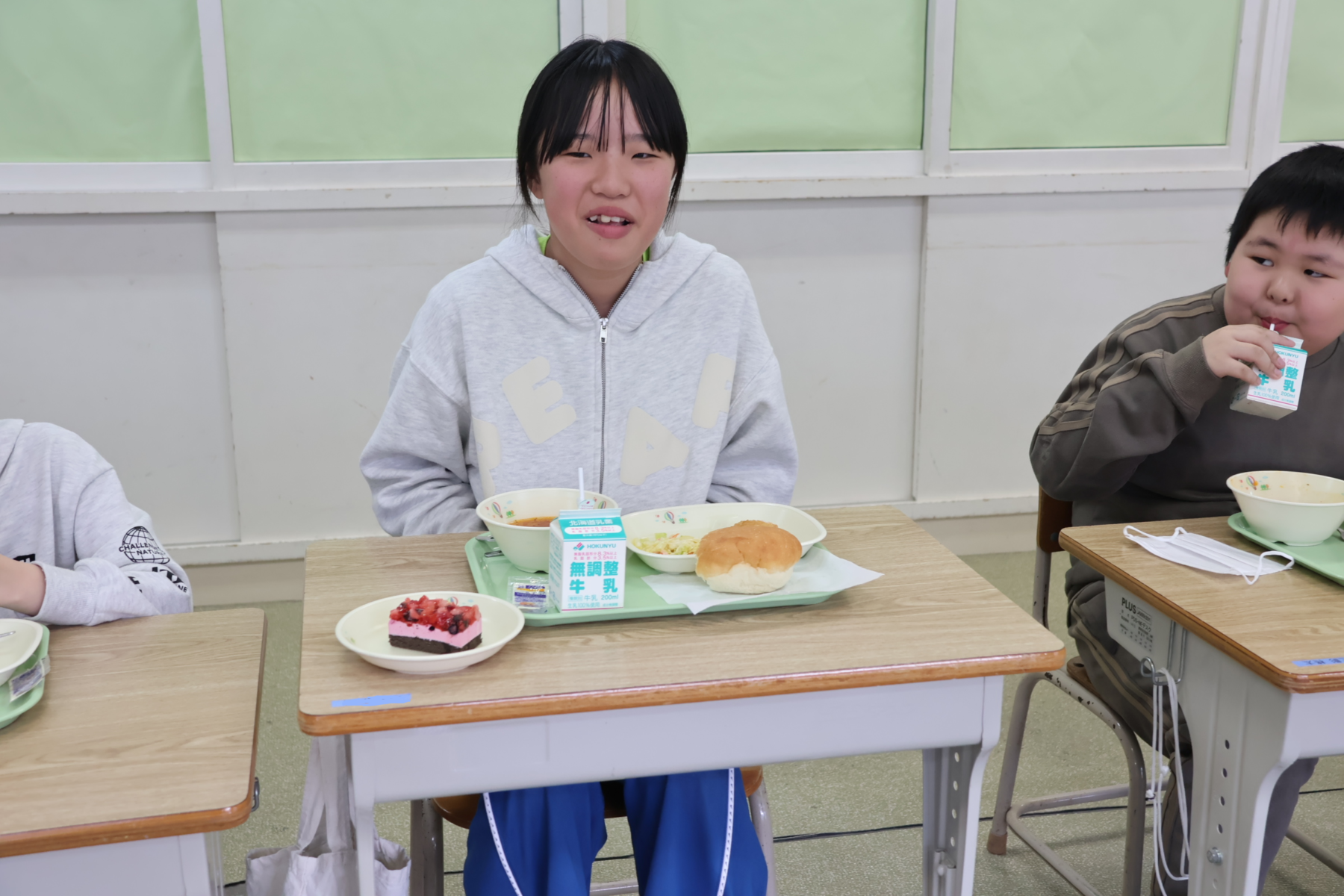 6年生最後の給食でした 2枚目写真
