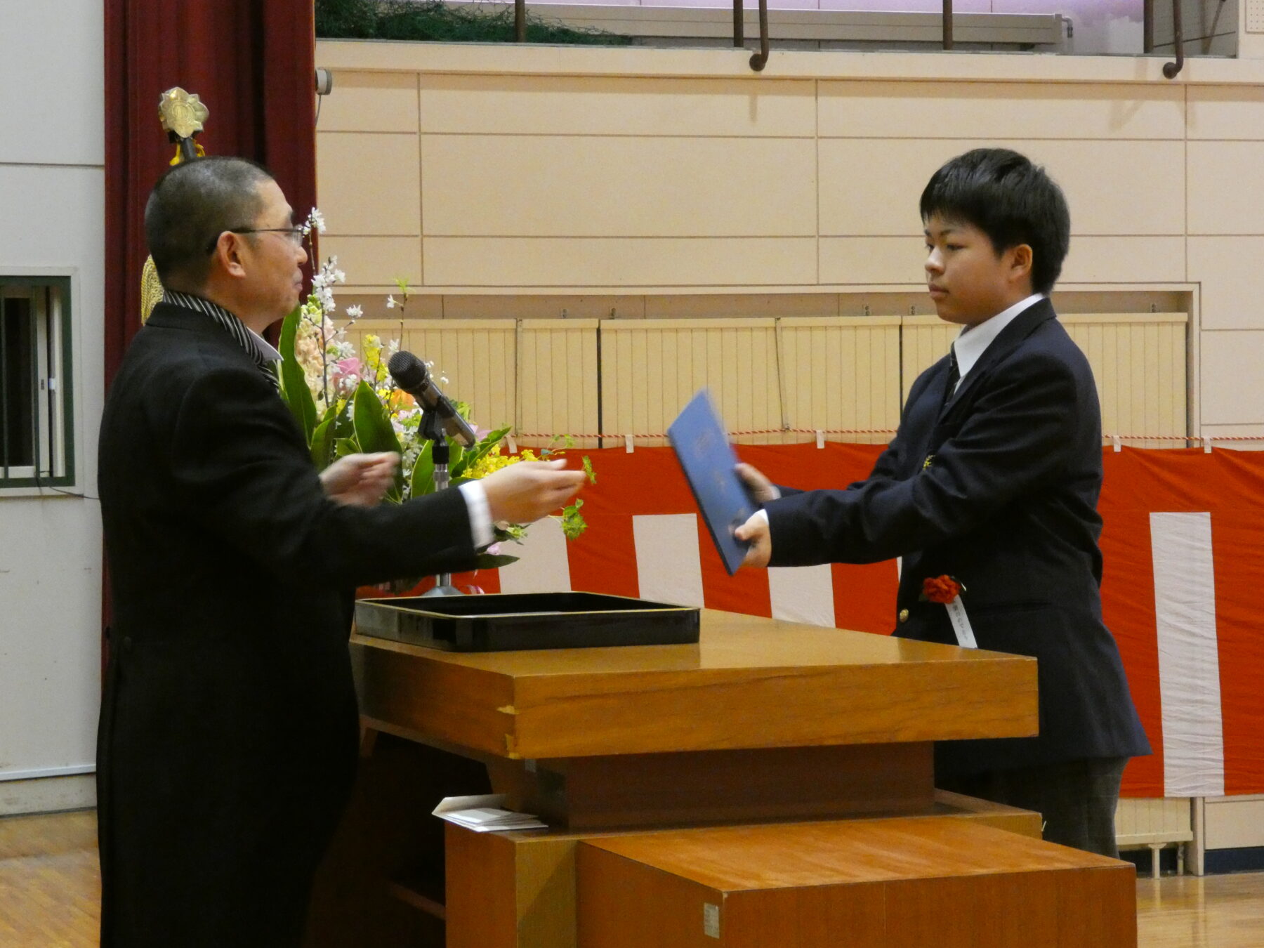 卒業式 3枚目写真